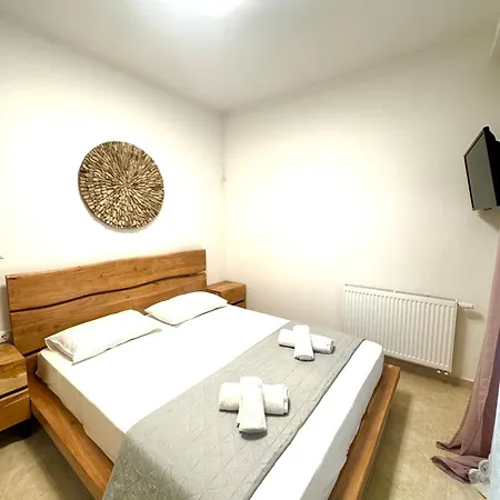 Rhodes 365 * Sgourou