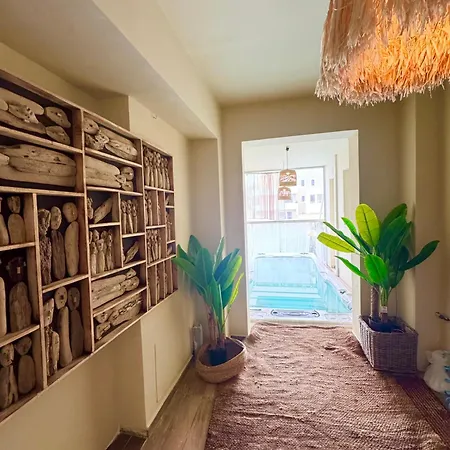 Rhodes 365 * Sgourou